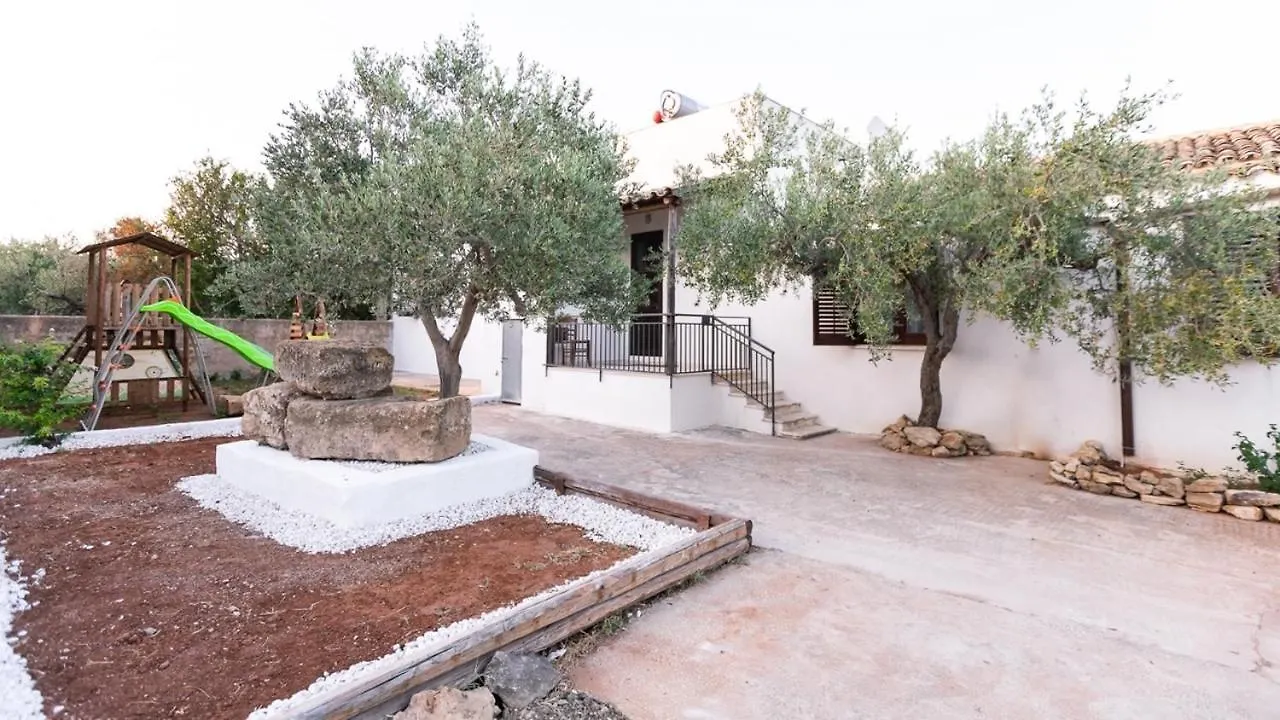 I Gelsomini Bed & Breakfast Marinella di Selinunte 0*,  Italy